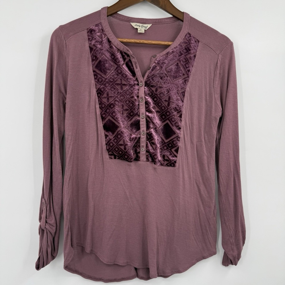 Lucky Brand Top Shirt Women Small‎ Purple Henley Velvet Detail Roll Tab Boho